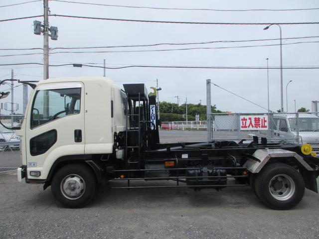 2011 Isuzu Forward – thumbnail 4