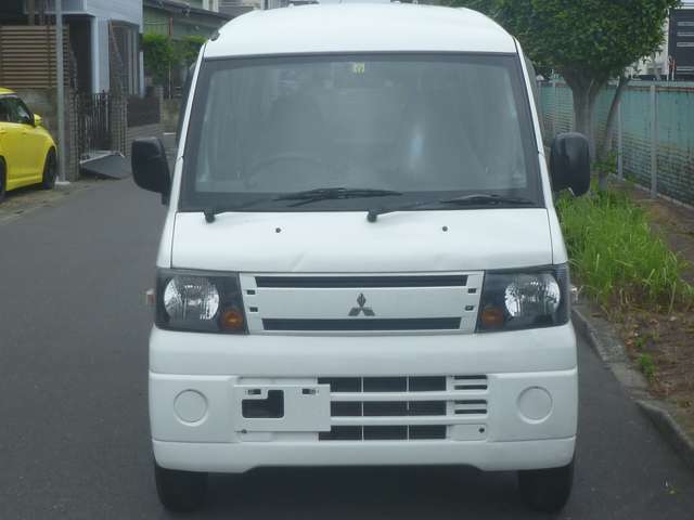 2011 Mitsubishi Minicab Van – thumbnail 2