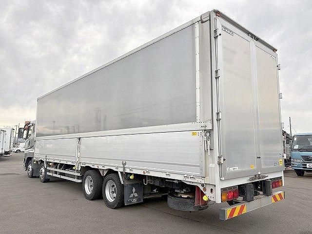 2011 Mitsubishi Fuso Super Great – thumbnail 4