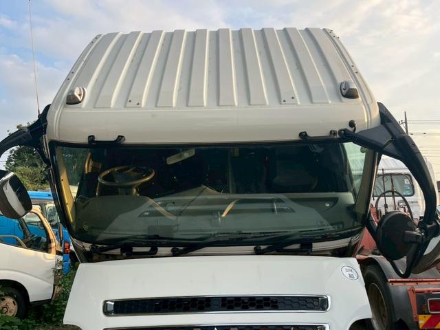 2008 Mitsubishi Fuso Super Great – thumbnail 3