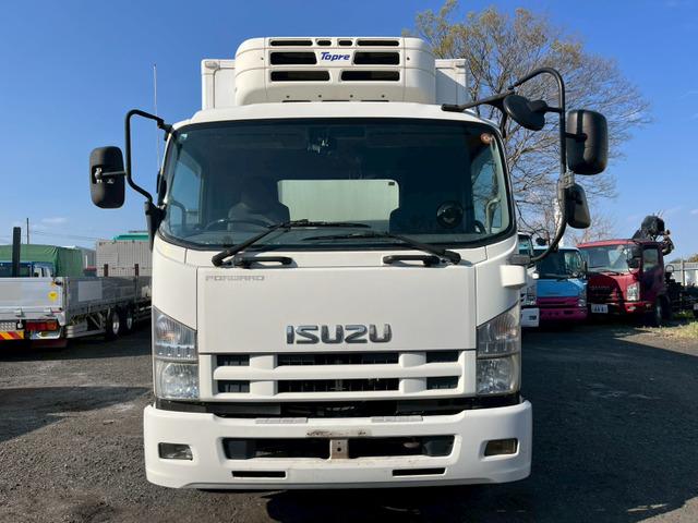 2010 Isuzu Forward – thumbnail 2