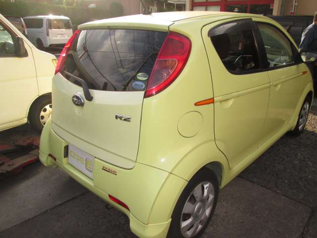 2004 Subaru R2 – thumbnail 4