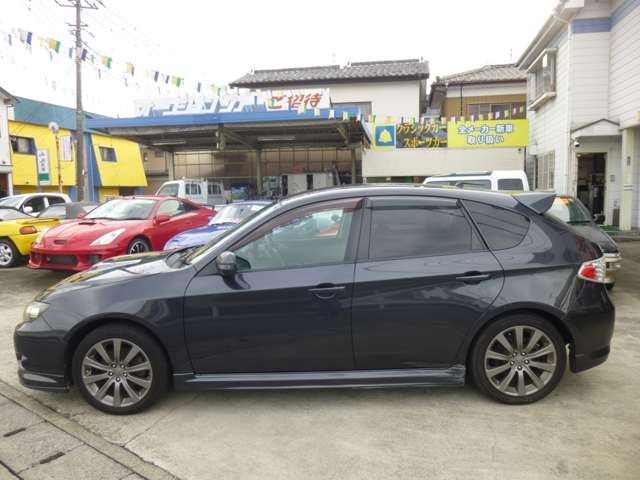 2011 Subaru Impreza Hatchback – thumbnail 4
