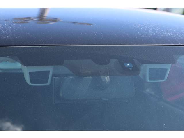 2011 Subaru Legacy Touring Wagon – thumbnail 3