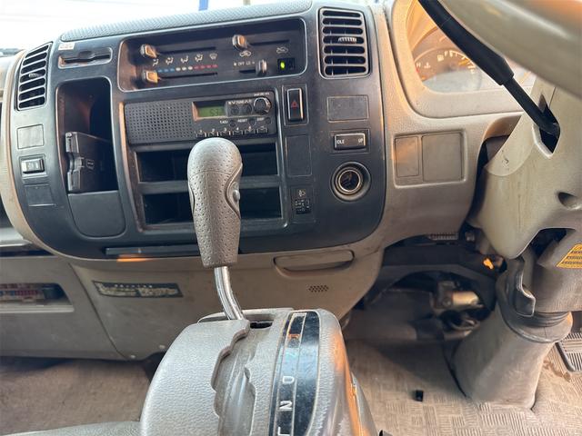 2008 Toyota Dyna – thumbnail 3