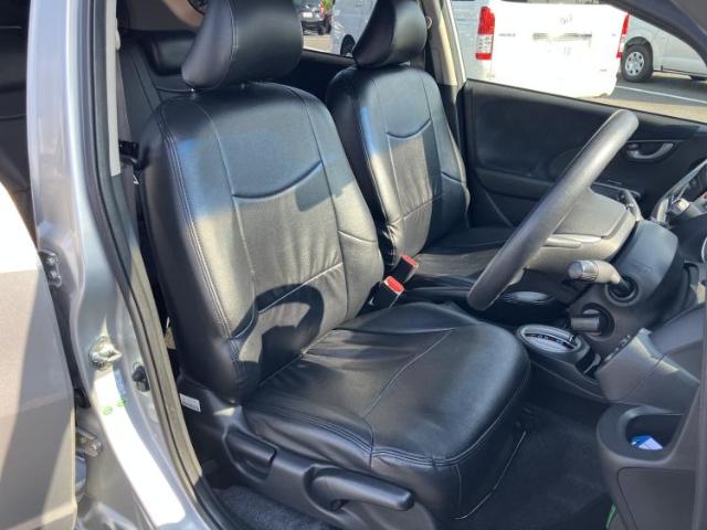 2011 Honda Fit – thumbnail 2
