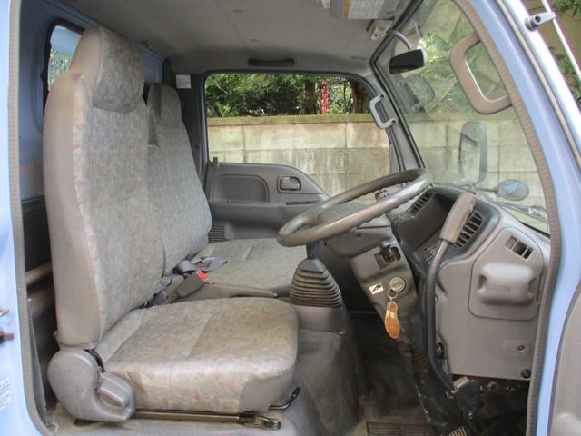 2004 Nissan Atlas – thumbnail 2