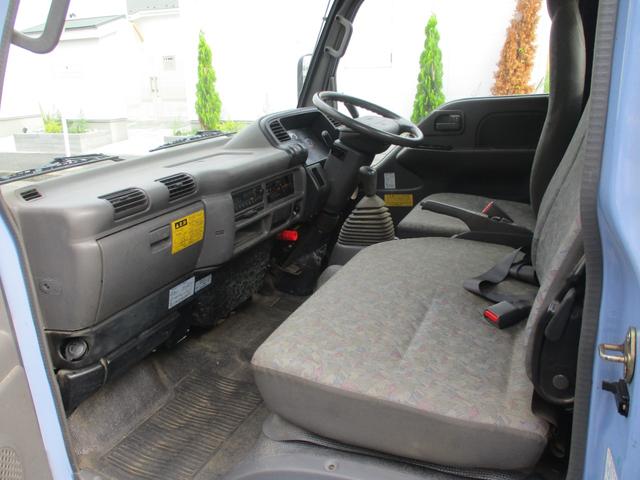 2004 Nissan Atlas – thumbnail 4
