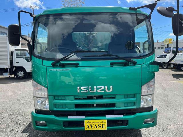 2010 Isuzu Forward – thumbnail 2