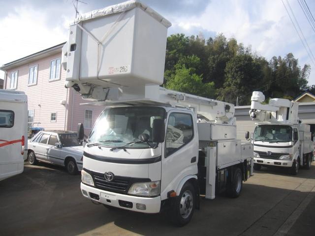 2010 Toyota Dyna – thumbnail 2