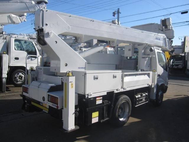 2010 Toyota Dyna – thumbnail 3