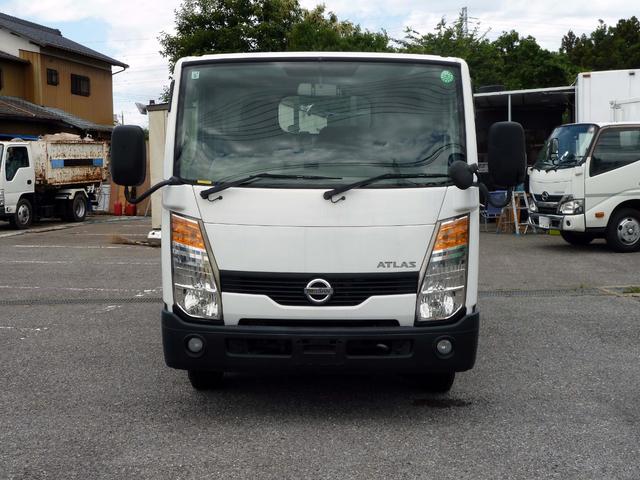 2010 Nissan Atlas – thumbnail 3