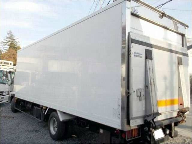 2005 Isuzu Forward – thumbnail 3