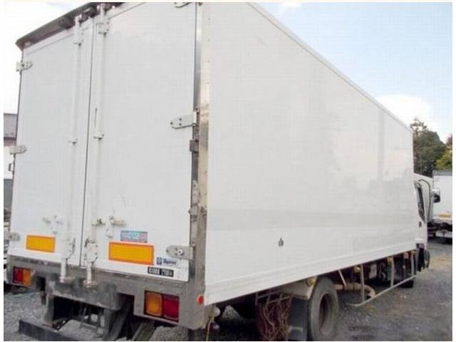 2005 Isuzu Forward – thumbnail 3