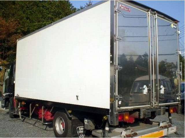 2003 Isuzu Forward – thumbnail 3