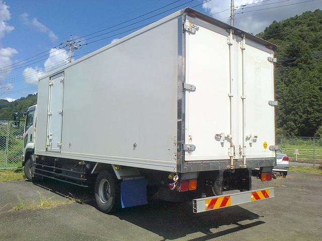 2008 Isuzu Forward – thumbnail 3