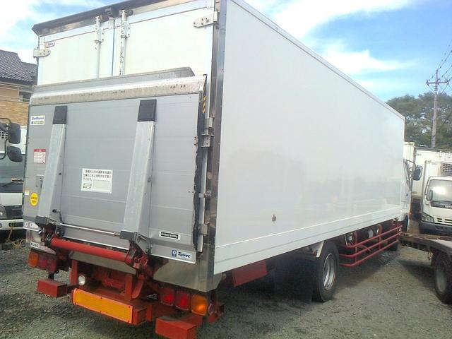 2010 Mitsubishi Fuso Fighter – thumbnail 4
