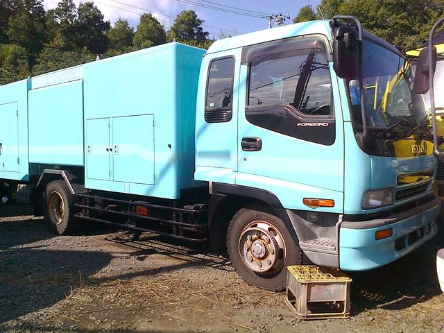 2003 Isuzu Forward