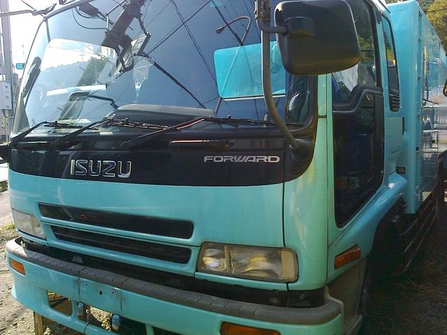 2003 Isuzu Forward – thumbnail 2