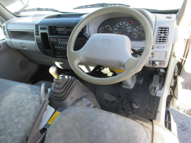 2011 Toyota ToyoAce – thumbnail 3