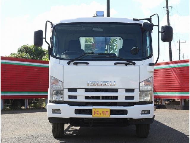 2010 Isuzu Forward – thumbnail 2