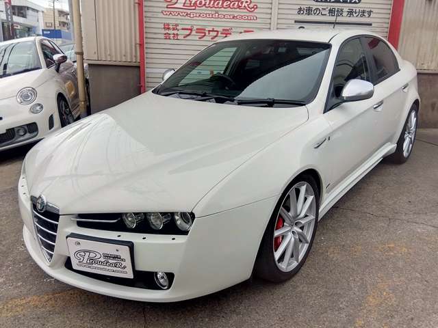 2011 Alfa Romeo 159 – thumbnail 4