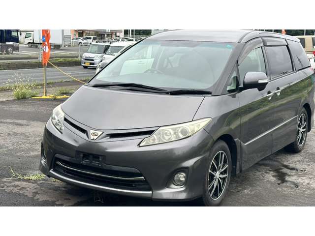 2011 Toyota Estima – thumbnail 3