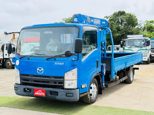 2009 Mazda Titan – thumbnail 4