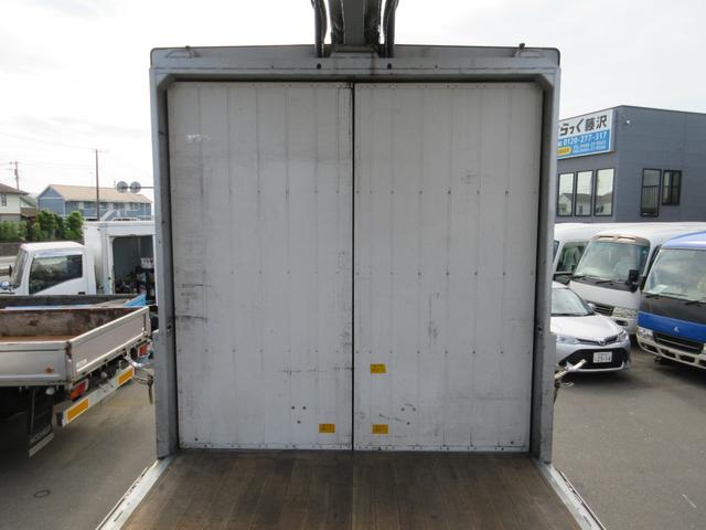 2010 Mitsubishi Fuso Super Great – thumbnail 3