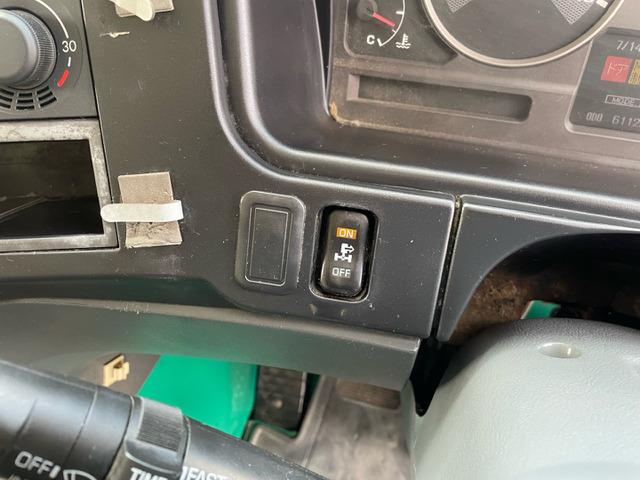 2011 Mitsubishi Fuso Super Great – thumbnail 2