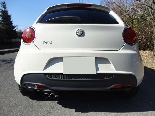 2010 Alfa Romeo MiTo – thumbnail 4