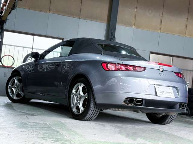 2007 Alfa Romeo Spider – thumbnail 3