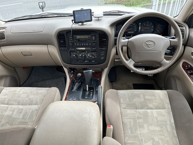 1999 Toyota Land Cruiser 100 – thumbnail 2
