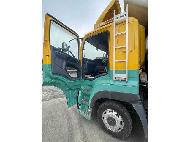 2009 Hino Profia – thumbnail 4