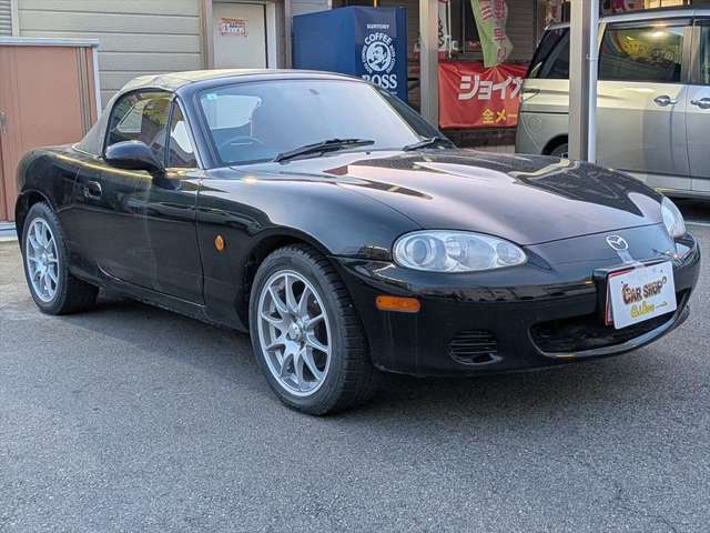 2003 Mazda Roadster – thumbnail 2