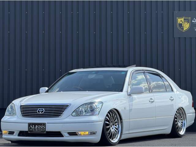 2003 Toyota Celsior – thumbnail 3