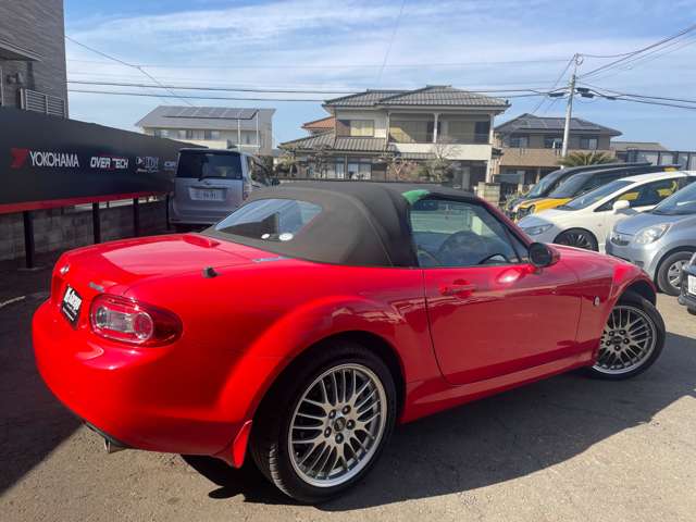 2010 Mazda Roadster – thumbnail 4
