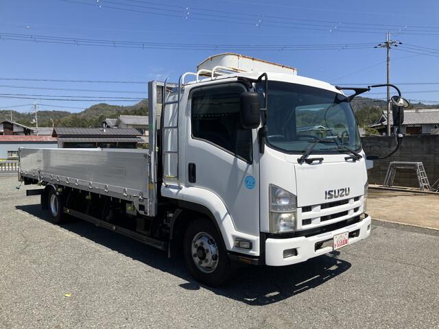 2010 Isuzu Forward – thumbnail 3