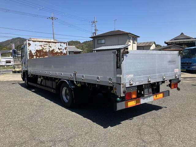 2010 Isuzu Forward – thumbnail 4