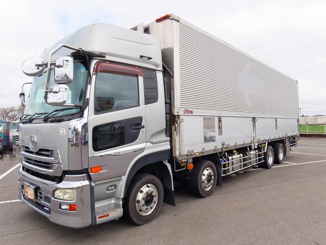 2011 UD Trucks Quon – thumbnail 2