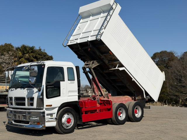 2001 Isuzu Giga – thumbnail 4