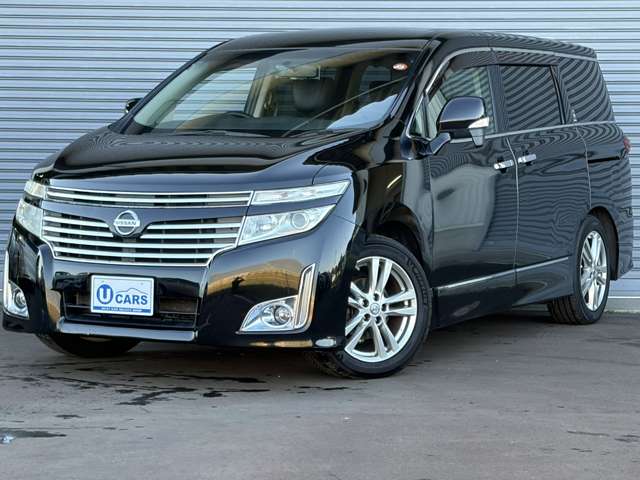 2010 Nissan Elgrand – thumbnail 2