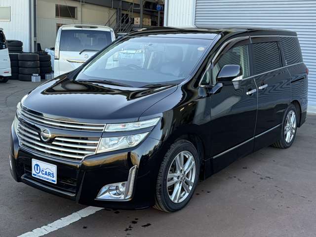 2010 Nissan Elgrand – thumbnail 4