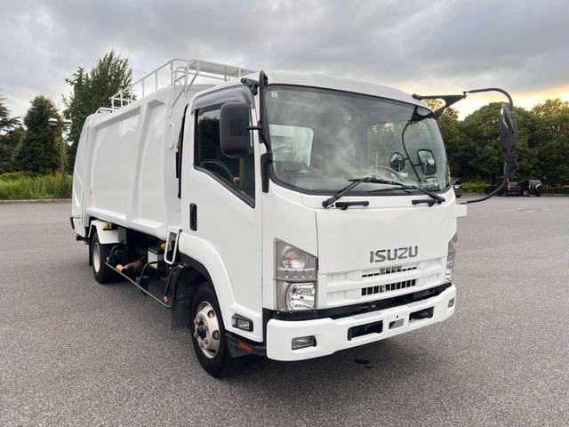 2010 Isuzu Forward – thumbnail 3