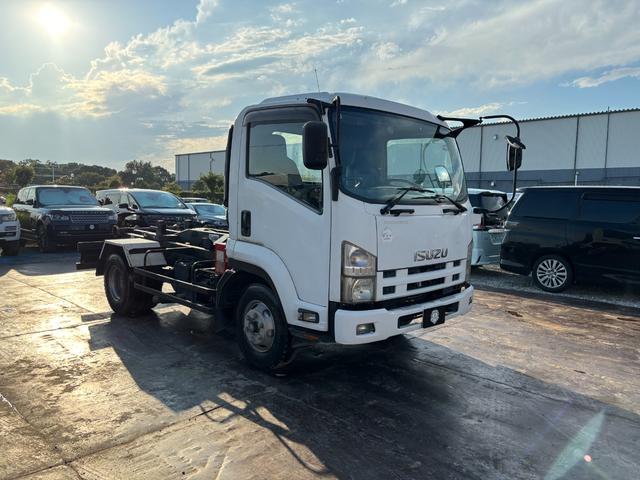 2007 Isuzu Forward – thumbnail 4