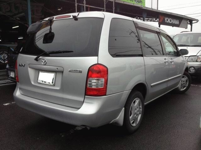2001 Mazda MPV – thumbnail 2