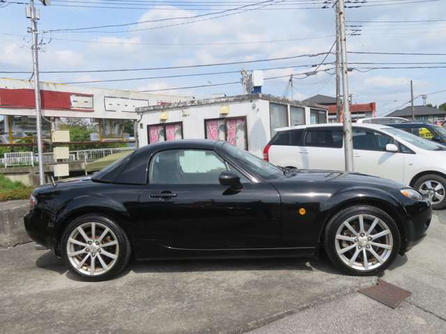 2006 Mazda Roadster – thumbnail 3