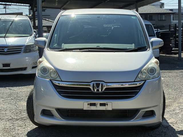 2007 Honda Stepwgn – thumbnail 2