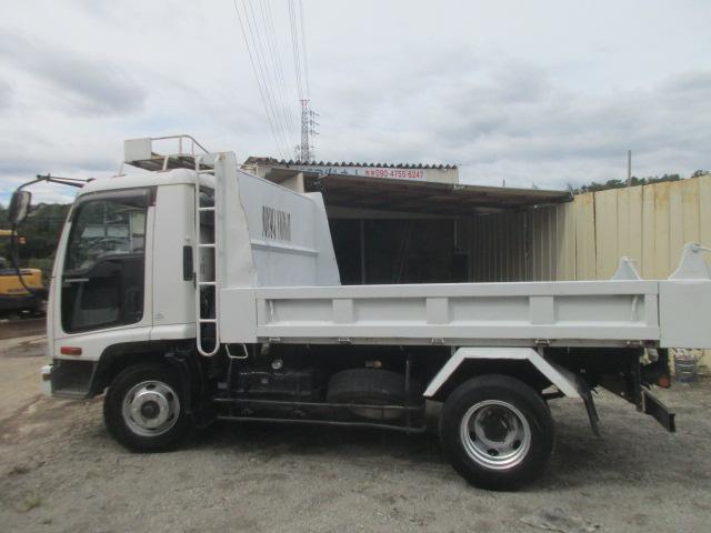 2002 Isuzu Forward – thumbnail 4