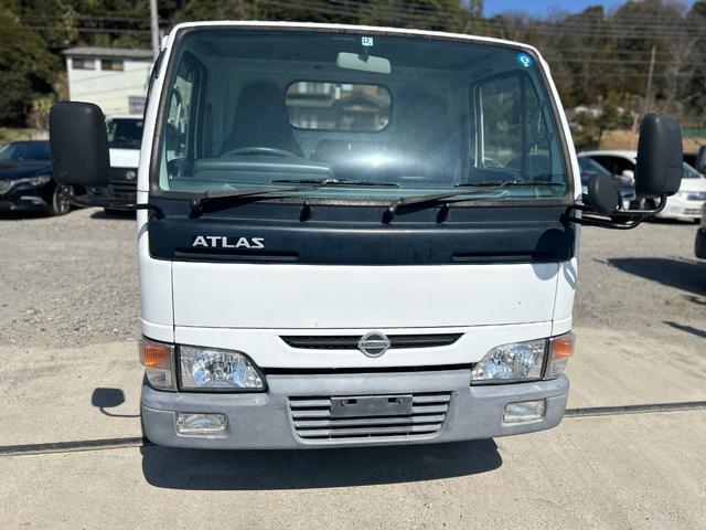 2002 Nissan Atlas – thumbnail 2